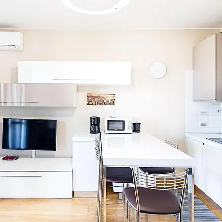 Holiday home Lugana Point Comfortable Sirmione